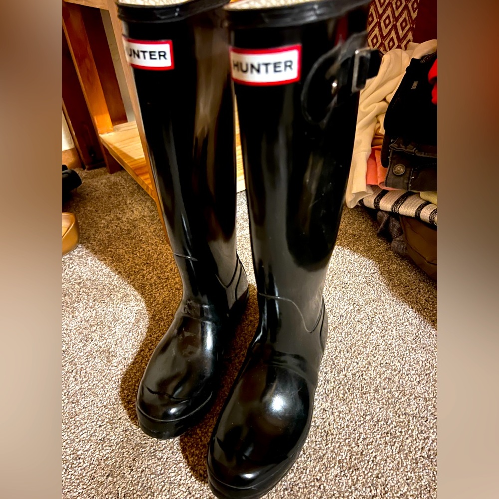 Like new classic Hunter rain boot